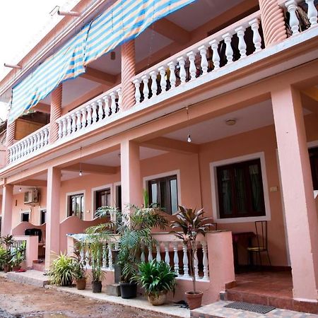 Stanleys Guest House Baga Buitenkant foto